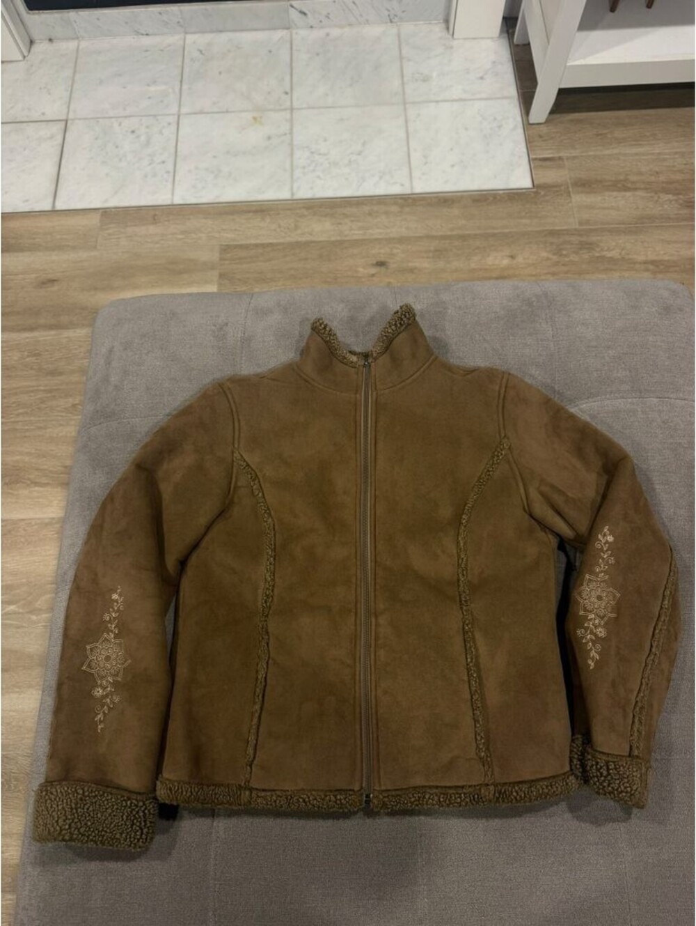 L.L. Bean Womens M Faux Suede Sherpa Jacket Brown Floral